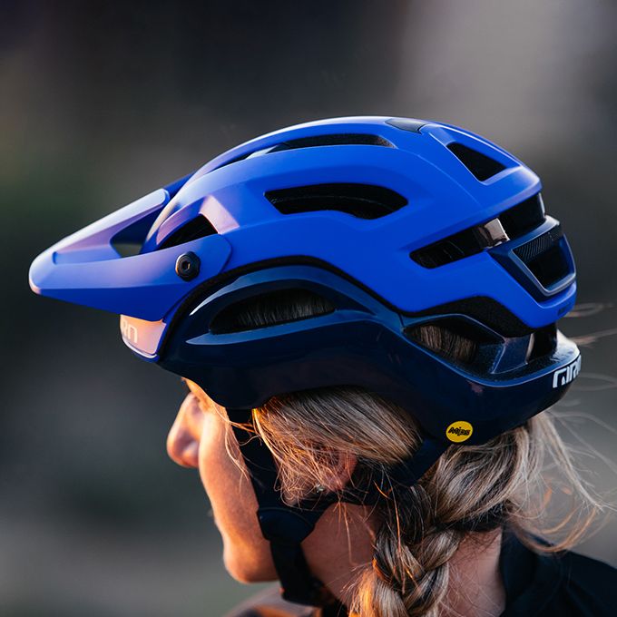 Giro Manifest Spherical Matte Black Mips