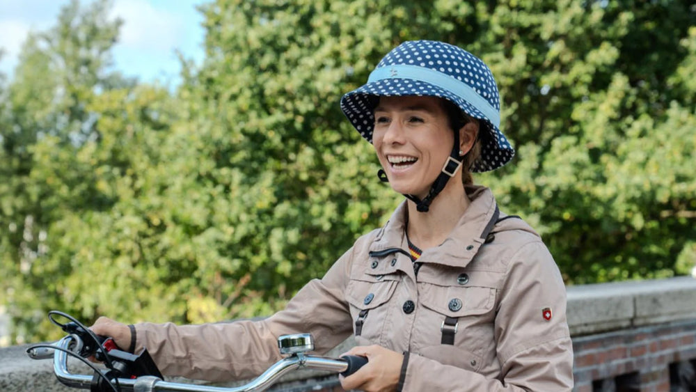 Yakkay tokyo skyline dots woman picture